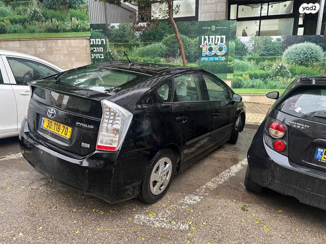 מודעת רכב טויוטה פריוס