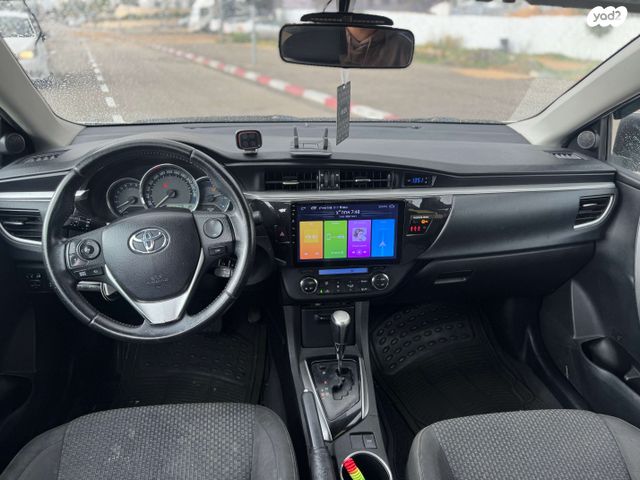 טויוטה קורולה