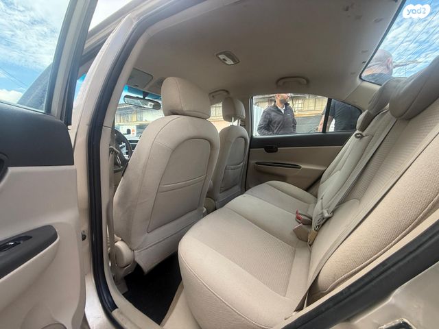 יונדאי אקסנט i25