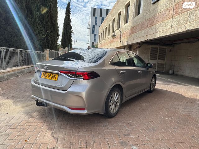 טויוטה קורולה