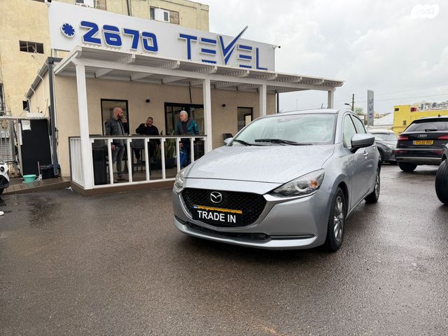 מודעת רכב מאזדה 2