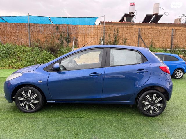 מודעת רכב מאזדה 2