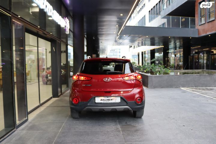 יונדאי I20 קרוס