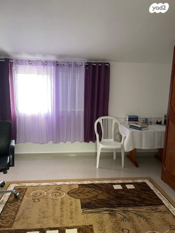 דירת גן, יהודה 10, רובע א', אריאל