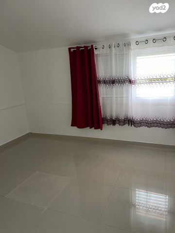 דירת גן, יהודה 10, רובע א', אריאל