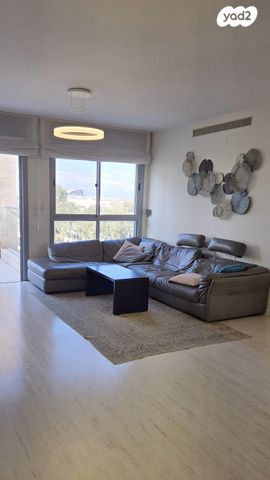 נתן אלתרמן 25