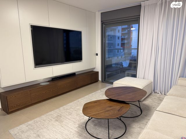 שדרות הרצל 26