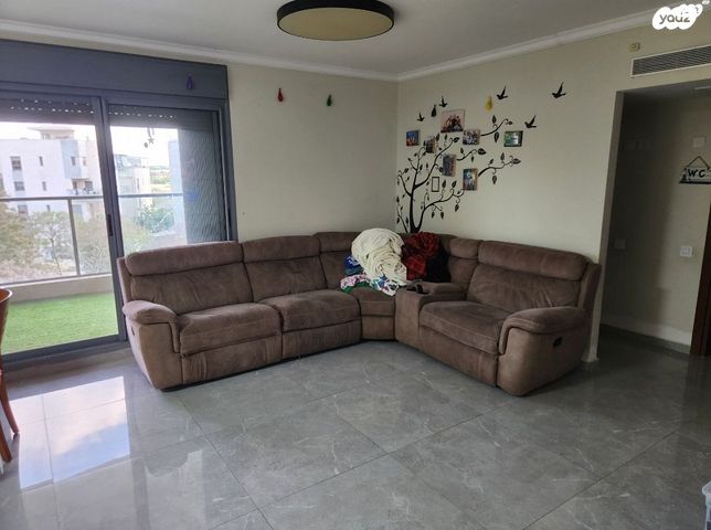 שושנה דמארי 14