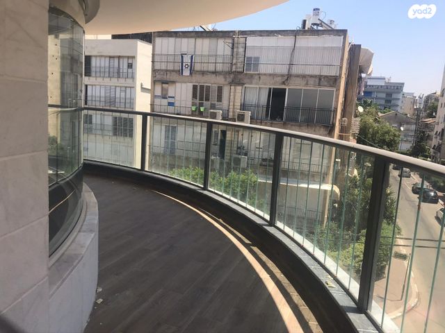 דירה, זכרון משה 8, המרכז השקט / מרכז העיר, פתח תקווה