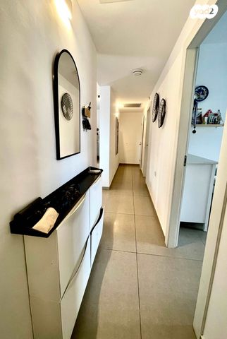 דירה, השלווה 4, שרונה, כפר יונה