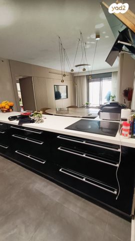 דירת גן, אסירי ציון 22, נווה גן, פתח תקווה