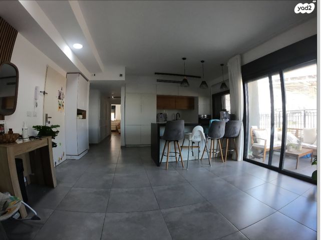 דירה, עץ המשאלות 5, אדמית / יערית, שלומי