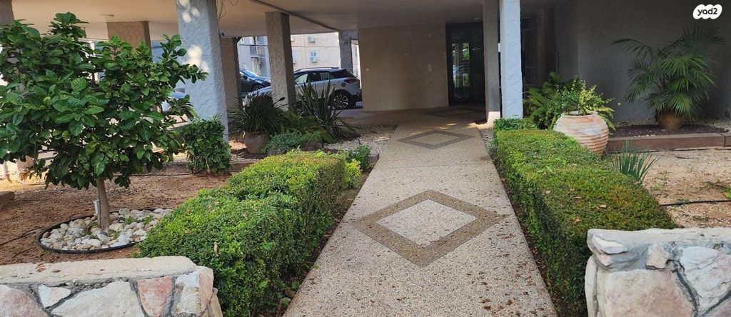 דירה, הקישון 5, רמז, מערב ותיק, ראשון לציון