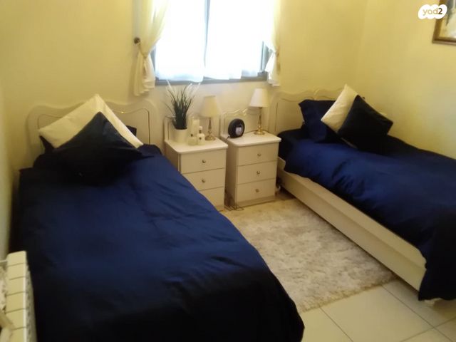 שומרי אמונים 8