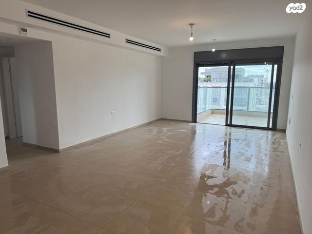 דירה, נאוה סמל 8, צומת סביון, קרית אונו