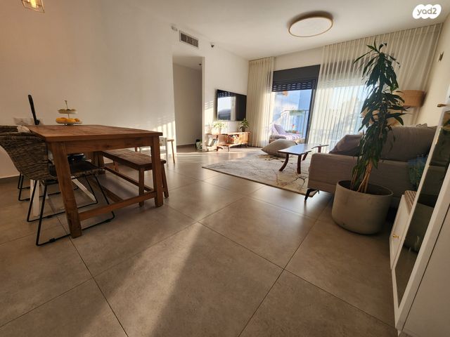 דירה, המפלס 1, מרכז, כפר סבא