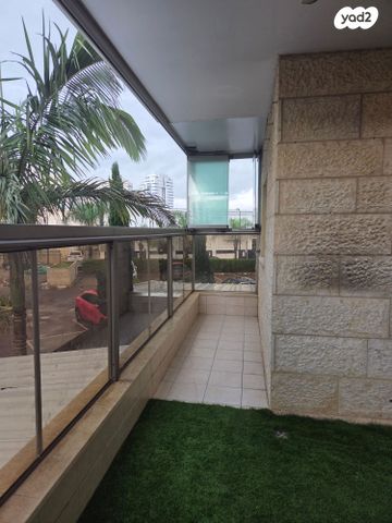 דירה, התבור 4, היובל, אור עקיבא