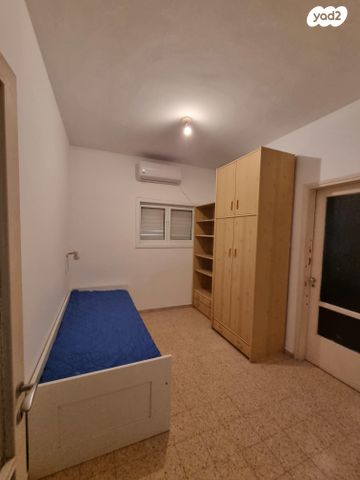 דירה, הפודים 31, נחלת גנים, רמת גן