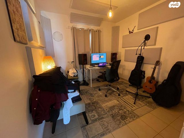 דירה, גולן 54, גבעת טל, אלפי מנשה