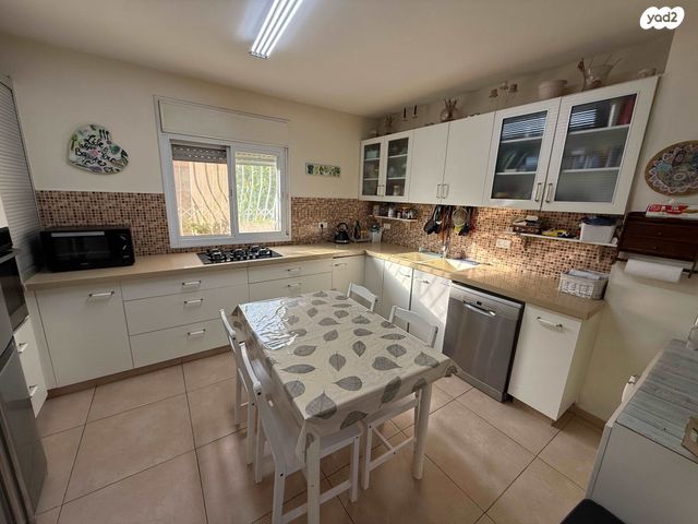 עמק החולה 55