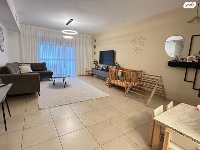 שדרות אלכסנדר 8