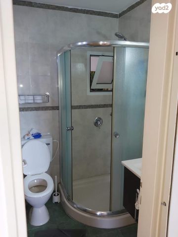 דירה, חללי אגוז 19, גני אביב, לוד