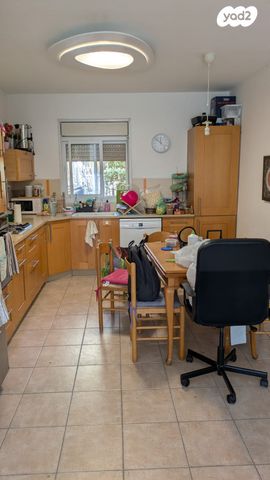 דירה, ישעיהו הנביא 8, הנביאים, מודיעין מכבים רעות