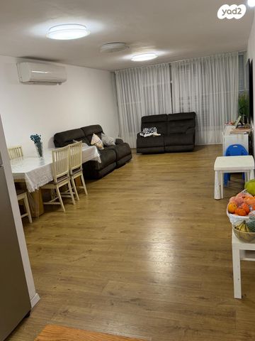 דירה, הדקל 82, שכונה 2, תל מונד