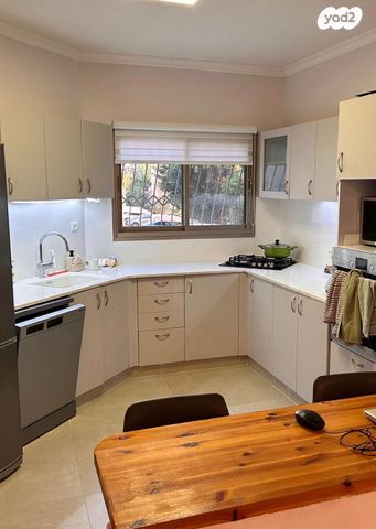 דירת גן, הסובלנות 7, ראשונים, כפר סבא