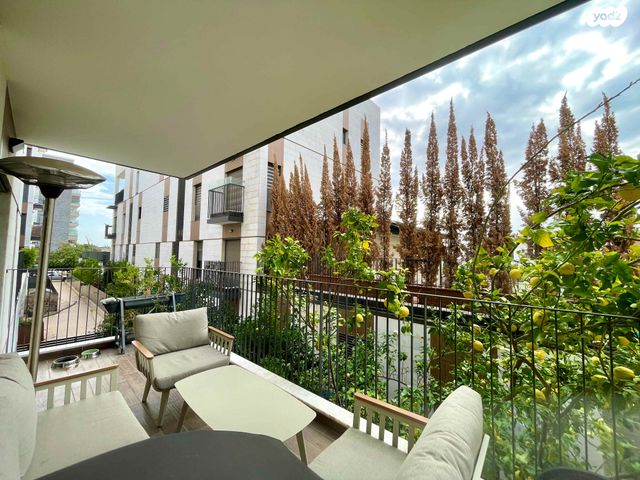 דירה, השלווה 4, שרונה, כפר יונה