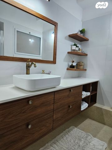 דירה, אבנר 10, אזור הבילויים, רמת גן