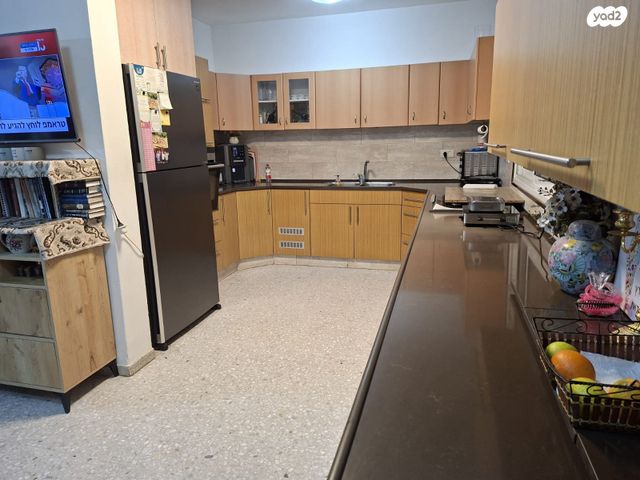 דו משפחתי, התבור 1, חשמונאים, חשמונאים