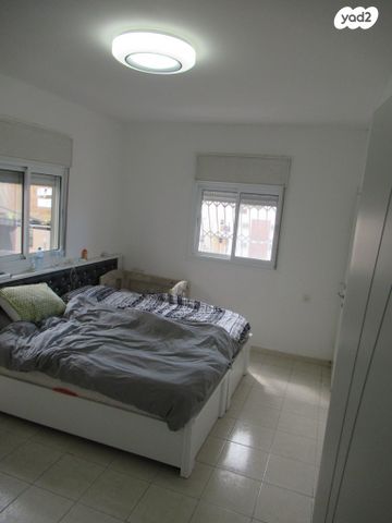 דירה, רבן יוחנן בן זכאי 98, אלעד, אלעד