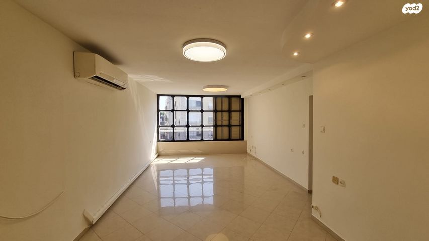 מקס נורדאו 23