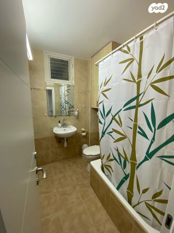 דירה, מעפילי אגוז 72, נווה חן, תל אביב יפו