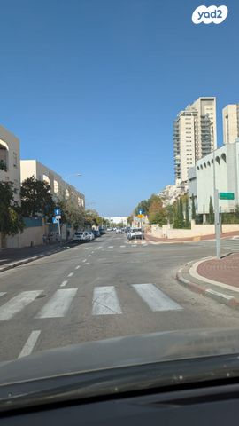 ישעיהו הנביא 8