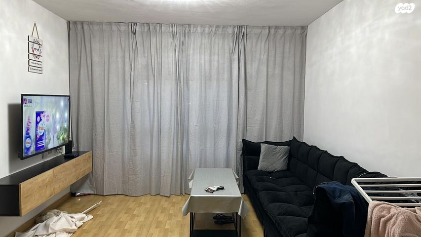 דירה, חללי אגוז 19, גני אביב, לוד