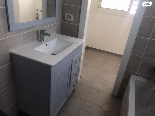 דירה, זכרון משה 8, המרכז השקט / מרכז העיר, פתח תקווה