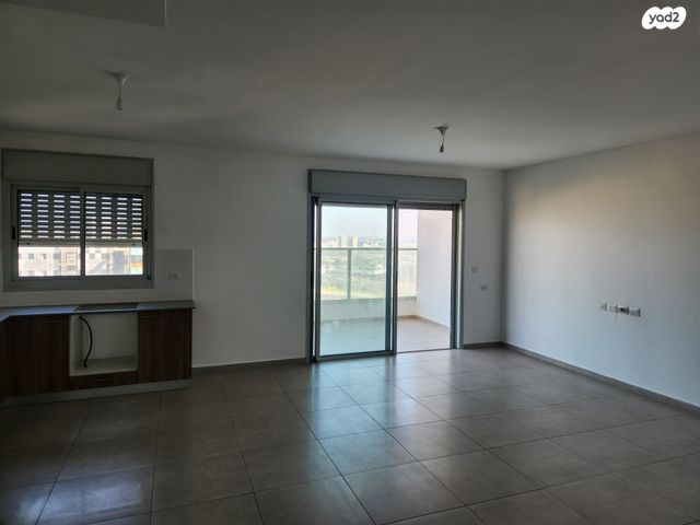 דירה, קרל פופר 11, קרית המדע, נתניה