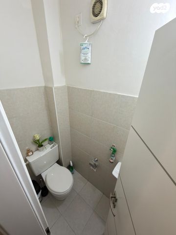 דירה, יהושע רבינוביץ 46, בן גוריון, חולון