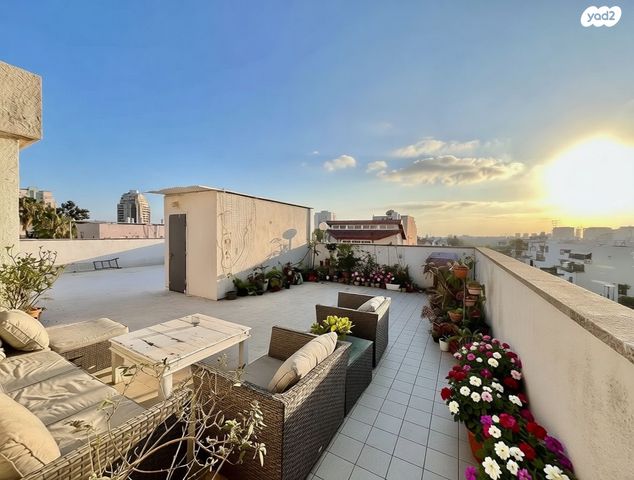 גג/ פנטהאוז, ביל"ו 50, הרצליה הצעירה, הרצליה