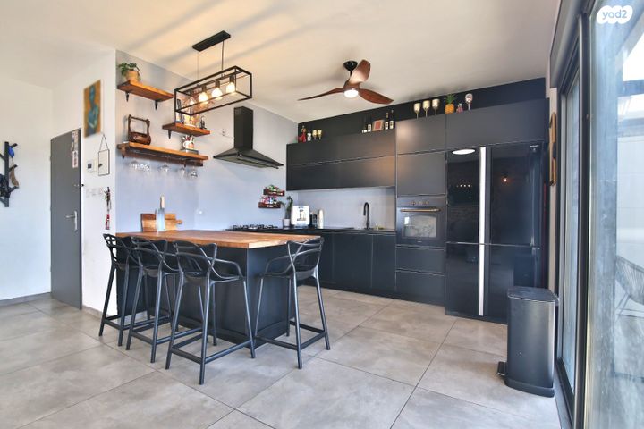 גג/ פנטהאוז, דרך יצחק רבין 9, שאר העיר, קרית אתא