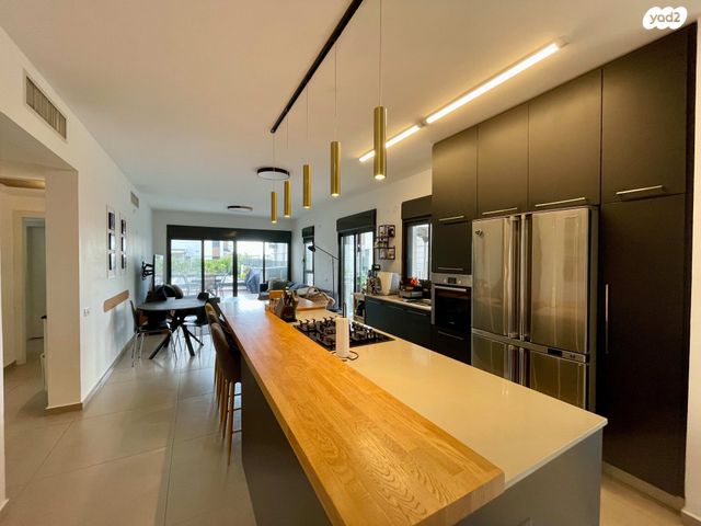 דירה, השלווה 4, שרונה, כפר יונה