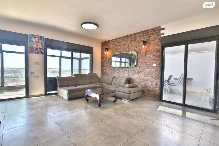 גג/ פנטהאוז, דרך יצחק רבין 9, שאר העיר, קרית אתא