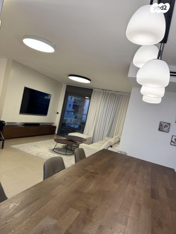 דירה, שדרות הרצל 26, נאות שמיר, יבנה