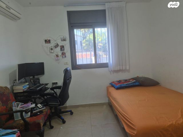 בית פרטי/ קוטג', מאיר אריאל 10, קרית האמנים, מצליח, רמלה