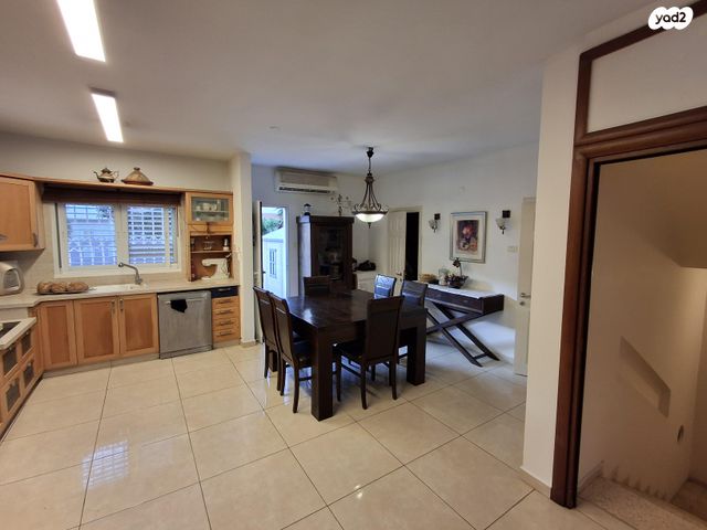 דו משפחתי, דפנה 15, גבעת האירוסים, נס ציונה