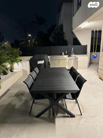 בית פרטי/ קוטג', טרומפלדור 42, בית דגן, בית דגן