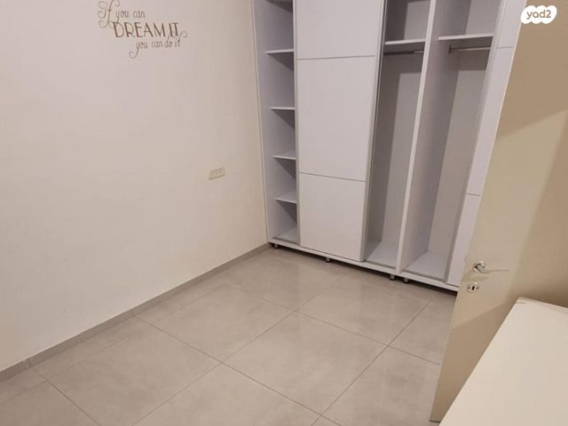 דירה, שדרות הנשיא וייצמן 17, רח' הנשיא צפון, חדרה