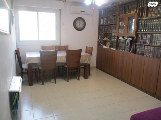 אברהם שטרן 51